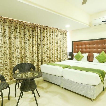 Treebo Trend Aviva Suites Mumbai Ngoại thất bức ảnh