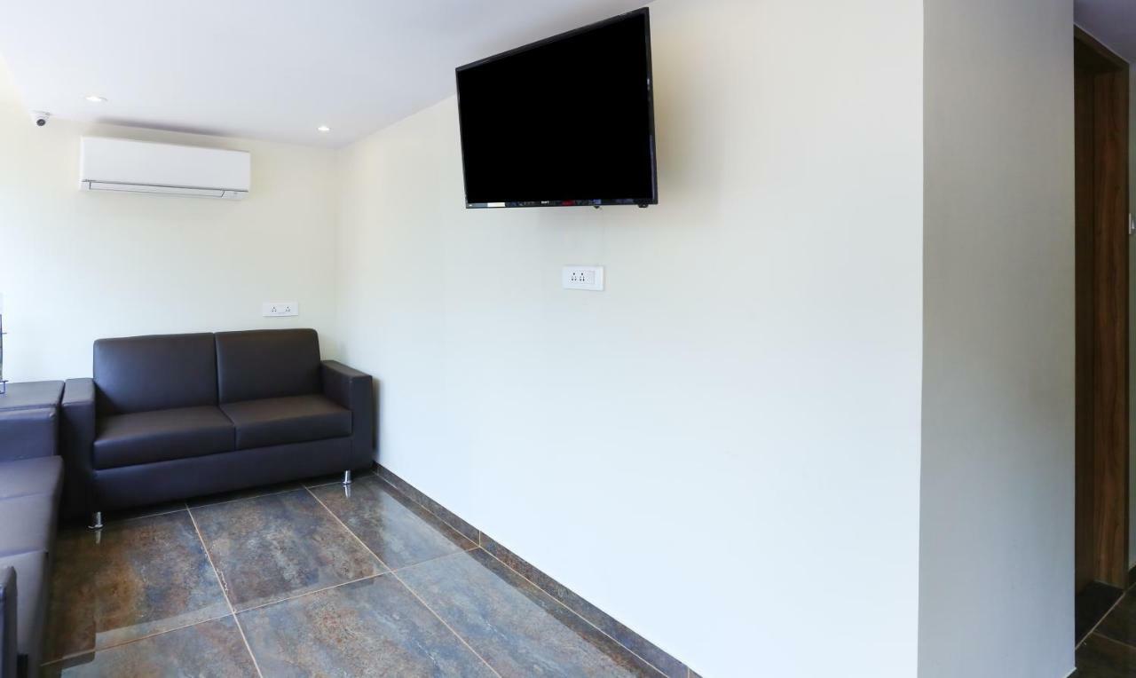 Treebo Trend Aviva Suites Mumbai Ngoại thất bức ảnh